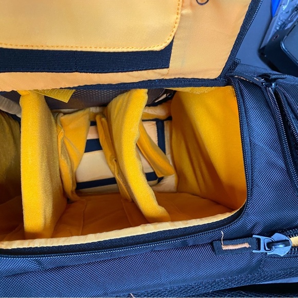 Case Logic Carrying Case Rugged(Backpack) - Picture 9 of 12